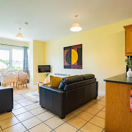 Budget Friendly 3 Bed 公寓