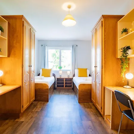 Apartmán Budget Friendly 3 Bed Apartment, Sleeps 5