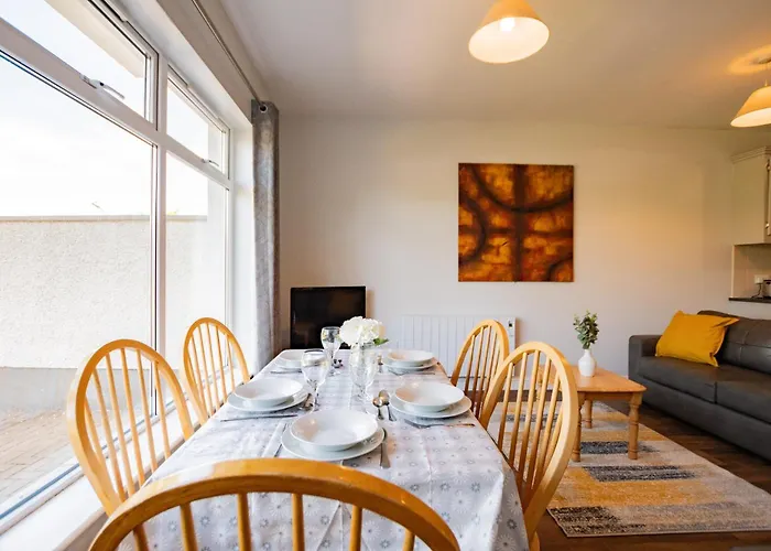 Apartment Budget Friendly 3 Bed Galway