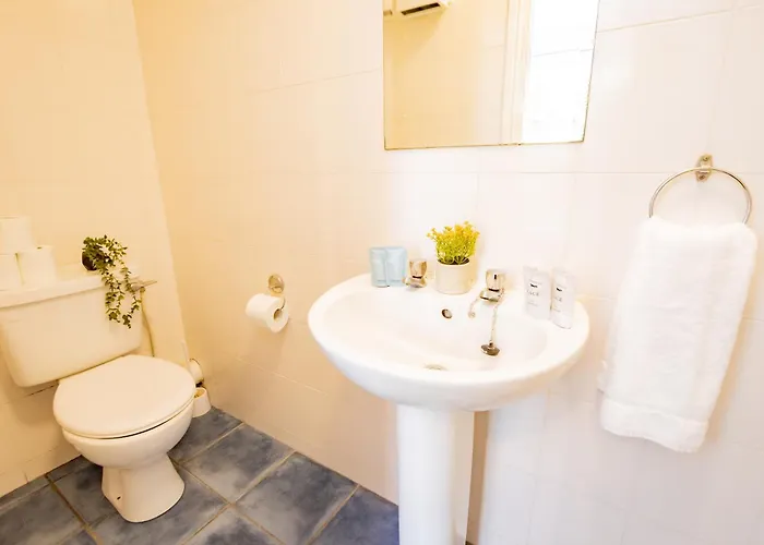 Budget Friendly 3 Bed * Galway